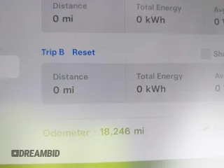 2020 Tesla Model Y Long Range with VIN 5YJYGDEE8LF057014, listed as a IAAI auction lot 41988113 with 18,246 mi miles and . Bid and sale history available at DreamBid. Image 7.
