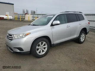 2013 Toyota Highlander with VIN 5TDZA3EH6DS040395, listed as a Copart auction lot 48738125 with 111,231 mi miles and Salvage Title. Bid and sale history available at carsss.com. Image 1.