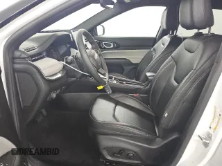 2025 Jeep Compass Limited z VIN 3C4NJDCN9ST507387, wystawiony jako Copart lot #62530215 z przebiegiem 9 049 mil mil oraz Czysty tytuł • Clean title. Historia ofert i sprzedaży dostępna na DreamBid. Obrazek 7.
