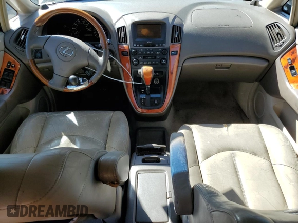 2002 Lexus RX 300 with VIN JTJHF10U920278373, listed as a Copart auction lot 81881594 with 197,501 mi miles and Salvage Title. Bid and sale history available at carsss.com. Image 8.