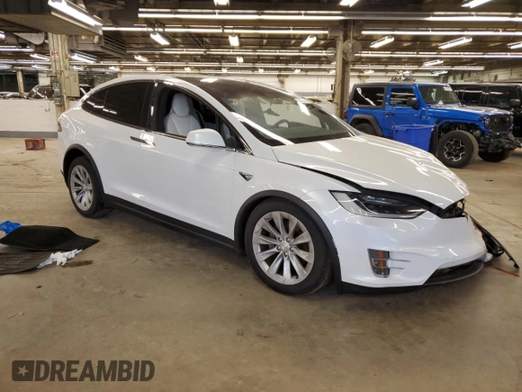 2016 Tesla Model X 70D with VIN 5YJXCBE24GF027807, listed as a Copart auction lot 50504814 with 0 mi miles and Salvage Title. Bid and sale history available at carsss.com. Image 4.