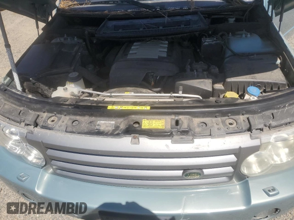 2008 Land Rover Range Rover HSE with VIN SALMF154X8A263838, listed as a Copart auction lot 64144115 with 203,894 mi miles and Clean title. Bid and sale history available at DreamBid. Image 12.