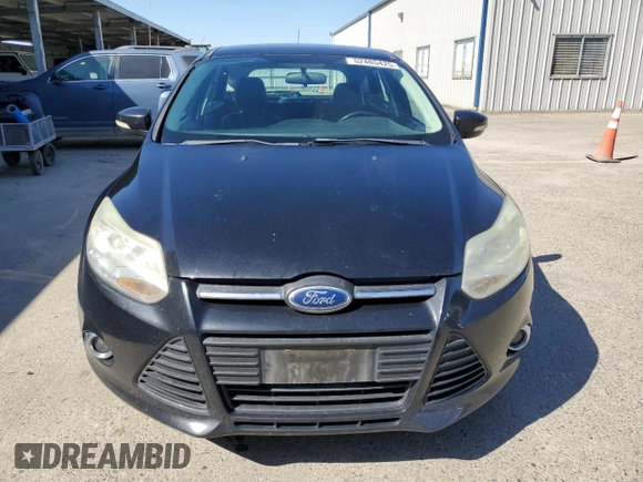 2013 Ford Focus SE with VIN 1FADP3K27DL335750, listed as a Copart auction lot 52405425 with 151,876 mi miles and Salvage Title. Bid and sale history available at carsss.com. Image 5.