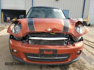 2011 MINI Hardtop with VIN WMWSU3C58BT253815, listed as a Copart auction lot 51544835 with 115,515 mi miles and Salvage Title. Bid and sale history available at DreamBid. Image 5.