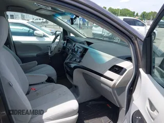 2011 Toyota Sienna LE AAS with VIN 5TDKK3DC1BS164723, listed as a IAAI auction lot 42145480 with 220,349 mi miles. Bid and sale history available at carsss.com. Image 5.
