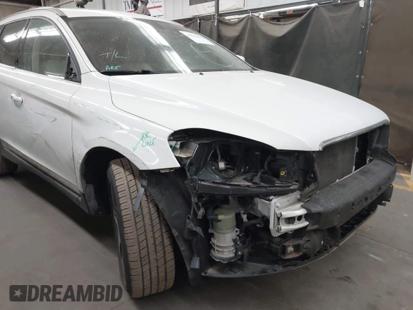 2011 Volvo XC60 3.0T with VIN YV4902DZ4B2179224, listed as a IAAI auction lot 42272698 with 95,022 mi miles and . Bid and sale history available at DreamBid. Image 6.