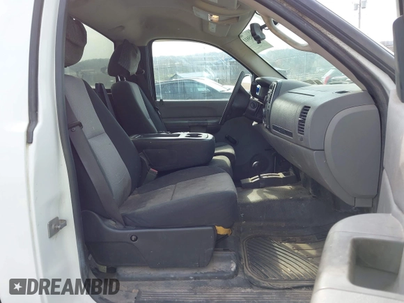 2008 Chevrolet Silverado 1500 Work Truck with VIN 1GCEK14C98Z110630, listed as a IAAI auction lot 42015811 with Not Provided miles and . Bid and sale history available at DreamBid. Image 5.