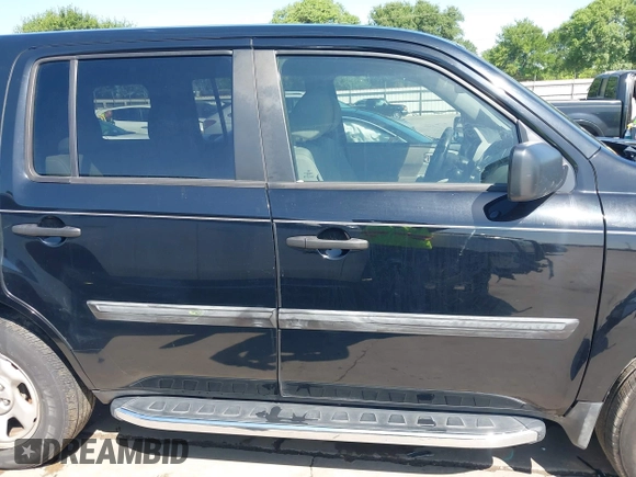 2015 Honda Pilot LX with VIN 5FNYF3H29FB016474, listed as a IAAI auction lot 41976782 with 200,692 mi miles and . Bid and sale history available at carsss.com. Image 13.
