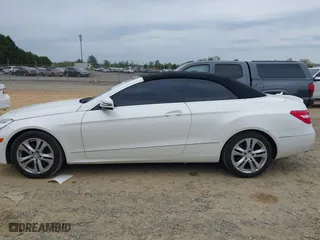 2011 Mercedes-Benz E-Class E 350 with VIN WDDKK5GF6BF055360, listed as a IAAI auction lot 42007061 with 99,238 mi miles. Bid and sale history available at carsss.com. Image 14.