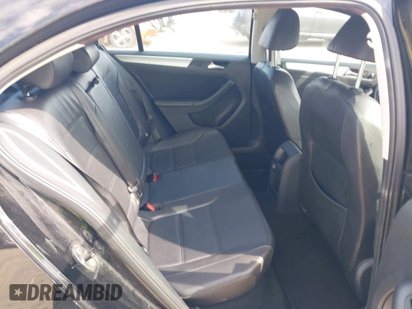 2014 Volkswagen Jetta SE с VIN 3VWD17AJ8EM304418, выставлен на аукционе IAAI как лот 42687062 с пробегом 207 402 миль миль и . История ставок и продаж доступна на DreamBid. Изображение 8.