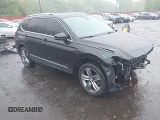 2019 Volkswagen Tiguan SEL Premium with VIN 3VV4B7AX0KM072527, listed as a IAAI auction lot 42270458 with 163,299 mi miles and . Bid and sale history available at DreamBid. Image 1.