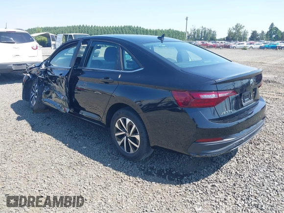 2024 Volkswagen Jetta S с VIN 3VW5M7BU9RM094258, выставлен на аукционе IAAI как лот 42575410 с пробегом 15 639 миль миль и . История ставок и продаж доступна на DreamBid. Изображение 3.