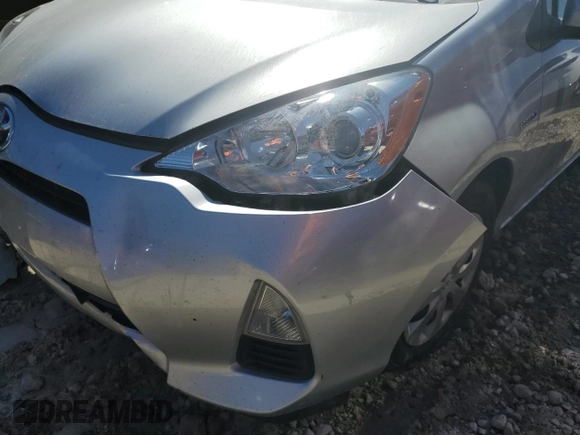 2014 Toyota Prius One with VIN JTDKDTB30E1563363, listed as a Copart auction lot 46624485 with 70,699 mi miles and Salvage Title. Bid and sale history available at DreamBid. Image 12.