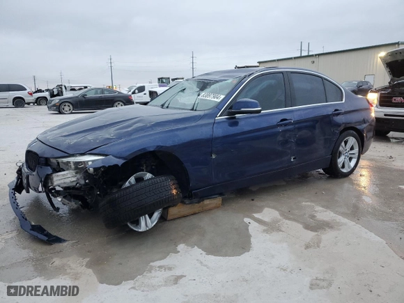 2018 BMW 3 Series 330i xDrive with VIN WBA8D9G50JNU68440, listed as a Copart auction lot 83897904 with 0 mi miles and Salvage Title. Bid and sale history available at carsss.com. Image 1.