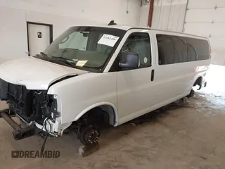 2017 Chevrolet Express Passenger LT с VIN 1GAZGPFG7H1336632, выставлен на аукционе IAAI как лот 42682488 с пробегом 91 639 миль миль и . История ставок и продаж доступна на DreamBid. Изображение 2.