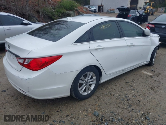 2013 Hyundai Sonata GLS with VIN 5NPEB4AC7DH768390, listed as a IAAI auction lot 41893357 with 81,923 mi miles and . Bid and sale history available at carsss.com. Image 4.