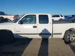 1999 Chevrolet Silverado 1500 LS with VIN 1GCEC19V4XZ108466, listed as a IAAI auction lot 41818802 with 1 mi miles. Bid and sale history available at carsss.com. Image 14.