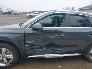 2020 Audi Q5 Premium Plus z VIN WA1BNAFY5L2010054, wystawiony jako IAAI lot #41738526 z przebiegiem 83 152 mil mil oraz . Historia ofert i sprzedaży dostępna na DreamBid. Obrazek 6.