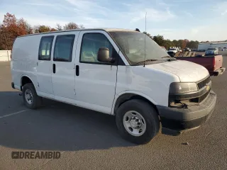 2019 Chevrolet Express Cargo with VIN 1GCWGAFP9K1175974, listed as a Copart auction lot 76817054 with 84,623 mi miles and Salvage title. Bid and sale history available at DreamBid. Image 4.