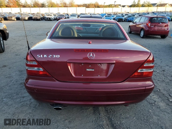 2003 Mercedes-Benz SLK 230 Kompressor z VIN WDBKK49F83F283880, wystawiony jako Copart lot #83435144 z przebiegiem 31 925 mil mil oraz Szkoda całkowita • Salvage title. Historia ofert i sprzedaży dostępna na DreamBid. Obrazek 6.
