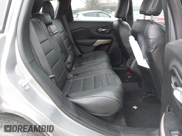 2017 Jeep Cherokee Limited with VIN 1C4PJMDS4HW597175, listed as a IAAI auction lot 41525358 with 87,227 mi miles. Bid and sale history available at carsss.com. Image 8.