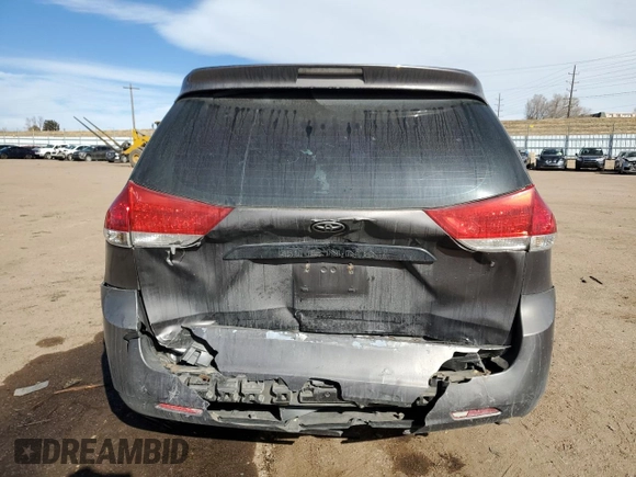 2013 Toyota Sienna L с VIN 5TDZK3DCXDS322283, выставлен на аукционе Copart как лот 43822525 с пробегом 151 341 миль миль и Списание • Salvage title. История ставок и продаж доступна на DreamBid. Изображение 6.