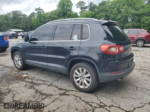 2010 Volkswagen Tiguan S с VIN WVGAV7AX9AW510951, выставлен на аукционе Copart как лот 59224895 с пробегом 144 645 миль миль и Чистый • Clean title. История ставок и продаж доступна на DreamBid. Изображение 2.