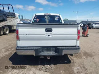 2013 Ford F-150 XL z VIN 1FTMF1CF7DFB08267, wystawiony jako IAAI lot #42229975 z przebiegiem 111 300 mil mil oraz . Historia ofert i sprzedaży dostępna na DreamBid. Obrazek 16.