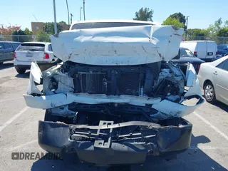 2020 Nissan NV Cargo SV z VIN 1N6BF0KM7LN806302, wystawiony jako IAAI lot #42239491 z przebiegiem 136 204 mil mil oraz . Historia ofert i sprzedaży dostępna na DreamBid. Obrazek 12.