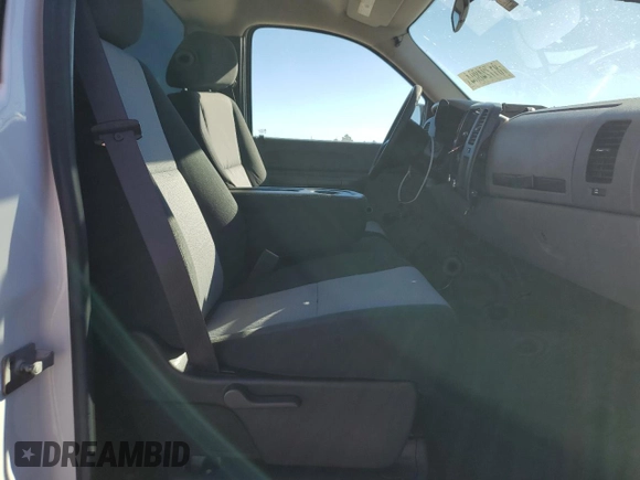 2008 Chevrolet Silverado 1500 Work Truck with VIN 1GCEC14088Z253894, listed as a Copart auction lot 81724804 with 100,025 mi miles and Salvage Title. Bid and sale history available at carsss.com. Image 10.
