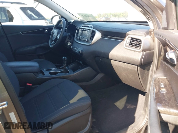 2017 Kia Sorento LX with VIN 5XYPGDA54HG306572, listed as a IAAI auction lot 42201527 with 74,815 mi miles and . Bid and sale history available at DreamBid. Image 5.