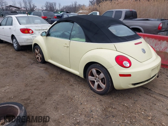 2006 Volkswagen Beetle с VIN 3VWSF31Y96M304430, выставлен на аукционе IAAI как лот 41694441 с пробегом 98 040 миль миль и . История ставок и продаж доступна на DreamBid. Изображение 3.