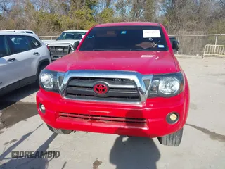 2006 Toyota Tacoma with VIN 5TEUX42NX6Z283853, listed as a IAAI auction lot 41351454 with 310,162 mi miles. Bid and sale history available at carsss.com. Image 6.