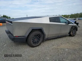 2024 Tesla Cybertruck z VIN 7G2CEHED7RA020473, wystawiony jako Copart lot #55123035 z przebiegiem 4 835 mil mil oraz Szkoda całkowita • Salvage title. Historia ofert i sprzedaży dostępna na DreamBid. Obrazek 3.