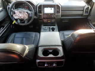2019 Ford Expedition Max XLT с VIN 1FMJK1JT9KEA38986, выставлен на аукционе Copart как лот 47770915 с пробегом 121 358 миль миль и Списание • Salvage title. История ставок и продаж доступна на DreamBid. Изображение 8.