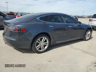 2016 Tesla Model S 70 with VIN 5YJSA1E17GF121312, listed as a Copart auction lot 44736965 with 116,661 mi miles and Salvage title. Bid and sale history available at DreamBid. Image 3.
