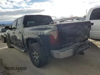 2007 Chevrolet Silverado 1500 1LT with VIN 3GCEC13J07G523824, listed as a Copart auction lot 85211794 with 304,461 mi miles and Salvage Title. Bid and sale history available at DreamBid. Image 2.