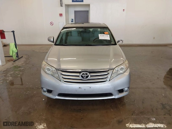 2012 Toyota Avalon with VIN 4T1BK3DB8CU468955, listed as a IAAI auction lot 41805238 with 180,836 mi miles. Bid and sale history available at carsss.com. Image 12.