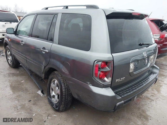 2008 Honda Pilot SE with VIN 5FNYF18378B003044, listed as a IAAI auction lot 41928670 with 204,640 mi miles. Bid and sale history available at carsss.com. Image 3.