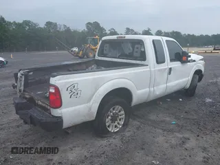 2015 Ford F-250 XLT with VIN 1FT7X2B64FEB25893, listed as a IAAI auction lot 42430677 with 290,675 mi miles and . Bid and sale history available at DreamBid. Image 4.