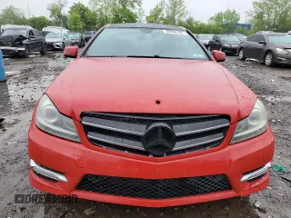 2012 Mercedes-Benz C 250 z VIN WDDGJ4HB7CF926198, wystawiony jako Copart lot #56890165 z przebiegiem 72 481 mil mil oraz Czysty tytuł • Clean title. Historia ofert i sprzedaży dostępna na DreamBid. Obrazek 5.