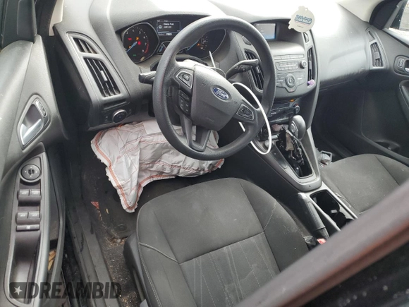 2018 Ford Focus SE with VIN 1FADP3FE8JL300246, listed as a Copart auction lot 59585035 with 83,141 mi miles and Salvage title. Bid and sale history available at DreamBid. Image 8.