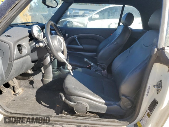 2007 MINI Convertible with VIN WMWRF33507TF67302, listed as a Copart auction lot 82853344 with Not Provided miles and Clean Title. Bid and sale history available at DreamBid. Image 7.