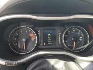 2017 Jeep Cherokee Latitude с VIN 1C4PJMCS5HW632694, выставлен на аукционе Copart как лот 59001725 с пробегом 118 054 миль миль и Списание • Salvage title. История ставок и продаж доступна на DreamBid. Изображение 9.