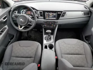 2018 Kia Niro FE with VIN KNDCB3LC5J5140290, listed as a Copart auction lot 79884934 with 137,256 mi miles and Salvage Title. Bid and sale history available at carsss.com. Image 8.