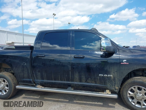 2023 Ram 2500 Laramie с VIN 3C6UR5FL2PG567670, выставлен на аукционе IAAI как лот 42231743 с пробегом 108 957 миль миль и . История ставок и продаж доступна на DreamBid. Изображение 14.