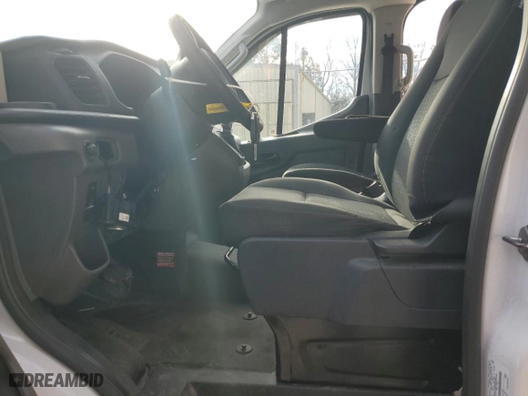 2022 Ford Transit Cargo Van with VIN 1FTBR1Y80NKA15110, listed as a Copart auction lot 88133935 with 47,419 mi miles and Clean Title. Bid and sale history available at carsss.com. Image 7.