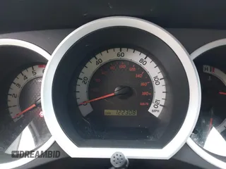 2014 Toyota Tacoma z VIN 3TMMU4FN9EM066292, wystawiony jako IAAI lot #41542492 z przebiegiem 122 308 mil mil oraz . Historia ofert i sprzedaży dostępna na DreamBid. Obrazek 7.