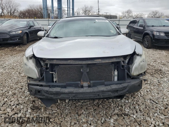 2009 Nissan Maxima SV with VIN 1N4AA51E79C832364, listed as a Copart auction lot 52252355 with 152,191 mi miles and Salvage Title. Bid and sale history available at DreamBid. Image 5.