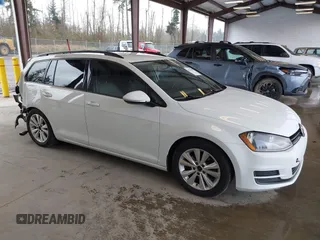 2017 Volkswagen Golf SportWagen S with VIN 3VW017AU7HM542838, listed as a IAAI auction lot 41933857 with 87,573 mi miles. Bid and sale history available at carsss.com. Image 13.